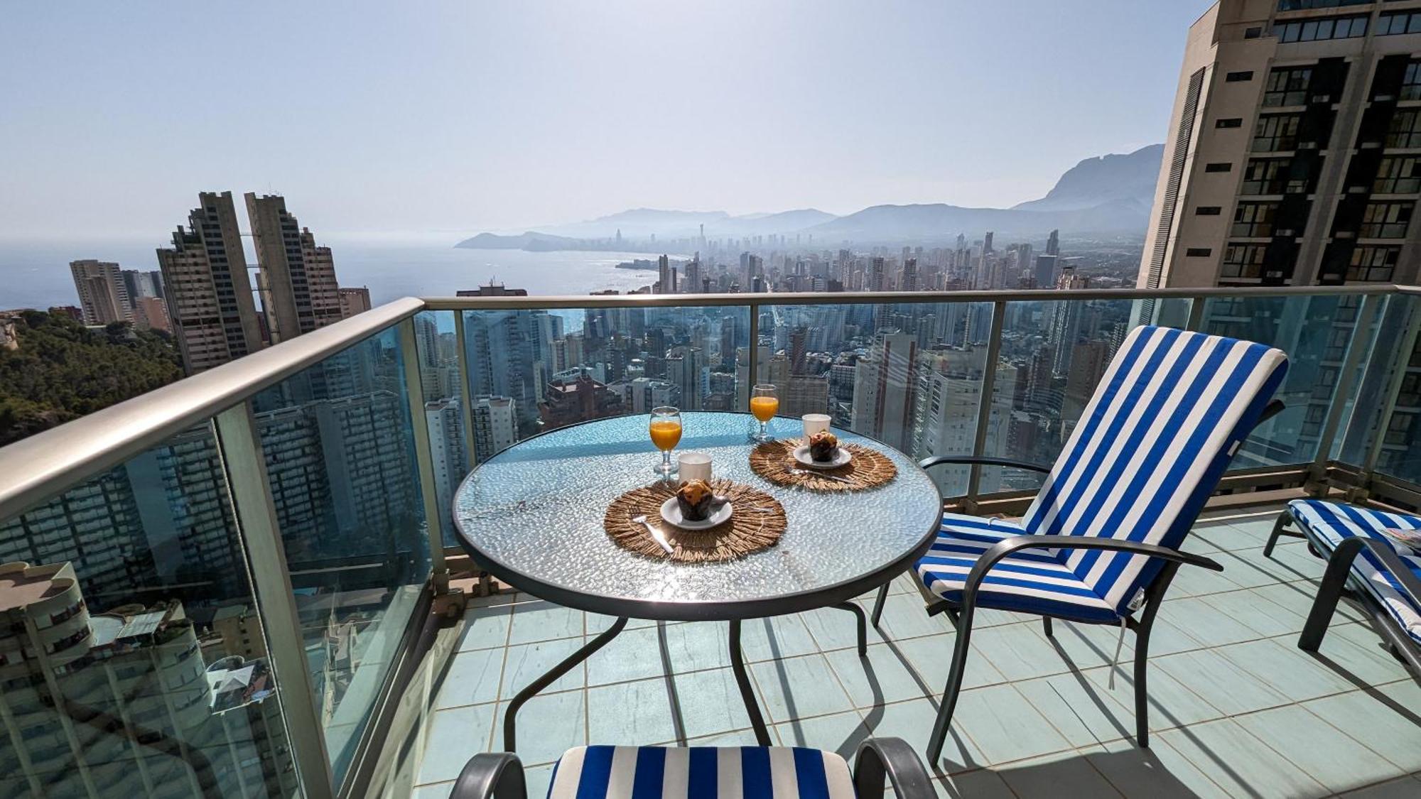Torre Lugano Sea View Apartment ベニドルム エクステリア 写真