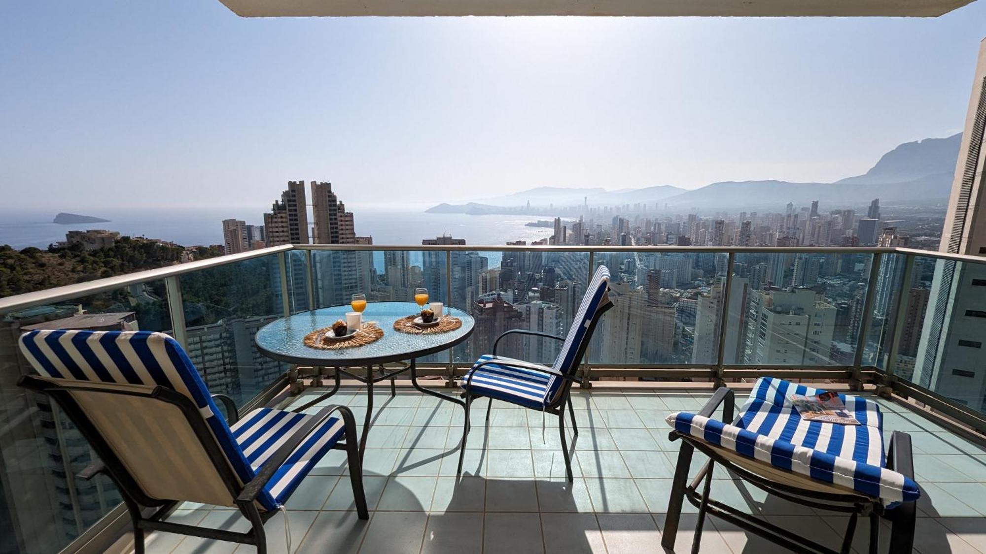 Torre Lugano Sea View Apartment ベニドルム エクステリア 写真